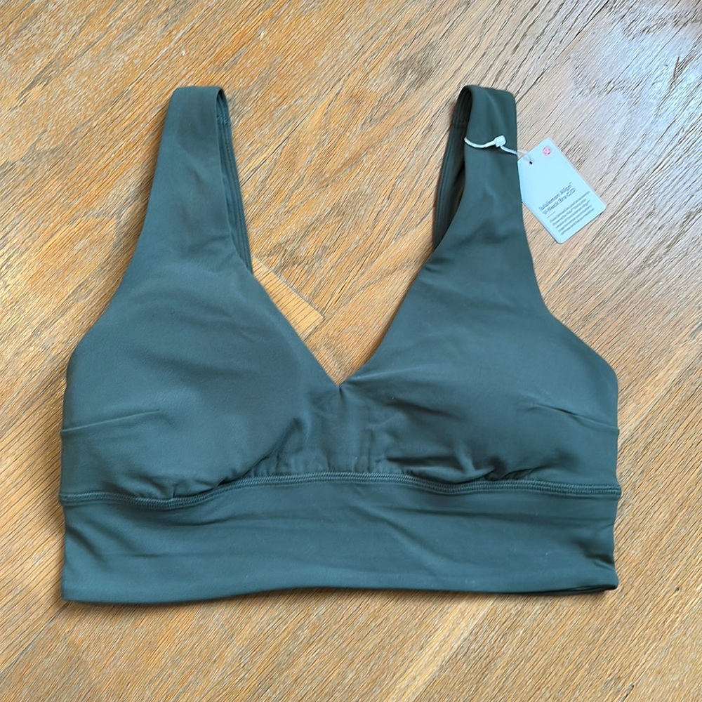 💚 lululemon Align™ V-Neck Bra
Light Support, C/D Cup 💚 - Picture 3 of 6